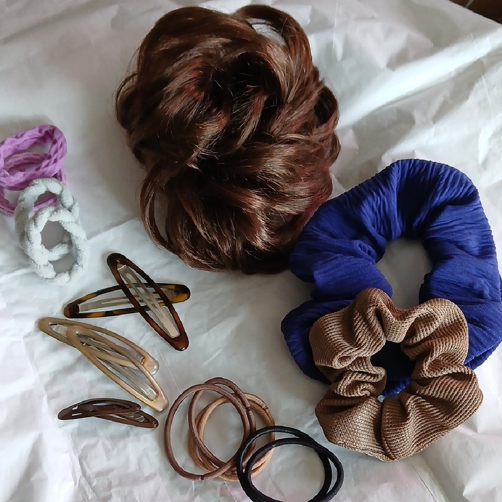 Assorted Women's Hair Accessories Set - Blue, Brown, Black